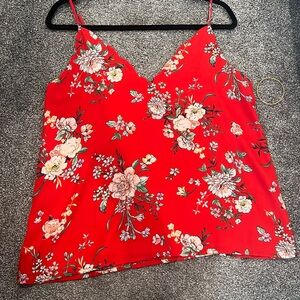 Socialite Scalloped Tank with adjustable strap’s